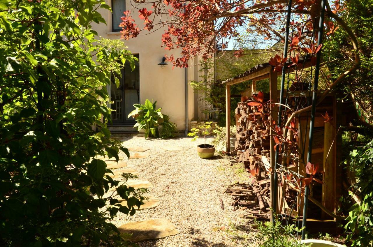 Le Petit Valhalla Bayeux Bagian luar foto