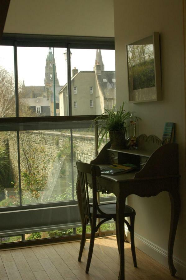 Le Petit Valhalla Bayeux Bagian luar foto